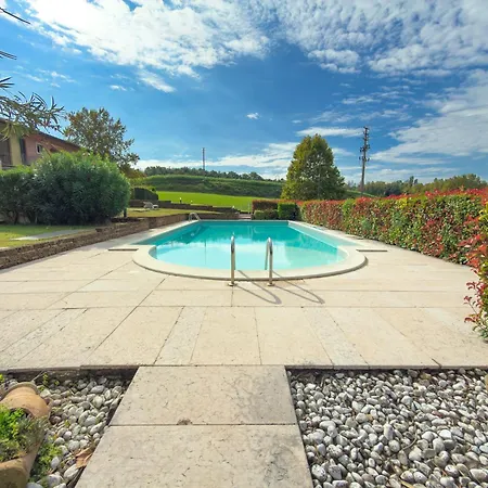 Giardino Privato E Piscina, Oasi Garda Διαμέρισμα Barcuzzi